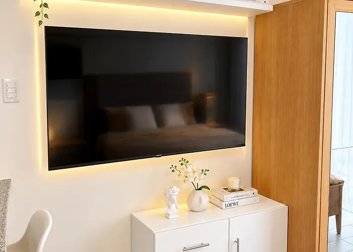 Apartment Cityscape Grand Tower, Your Cozy In *